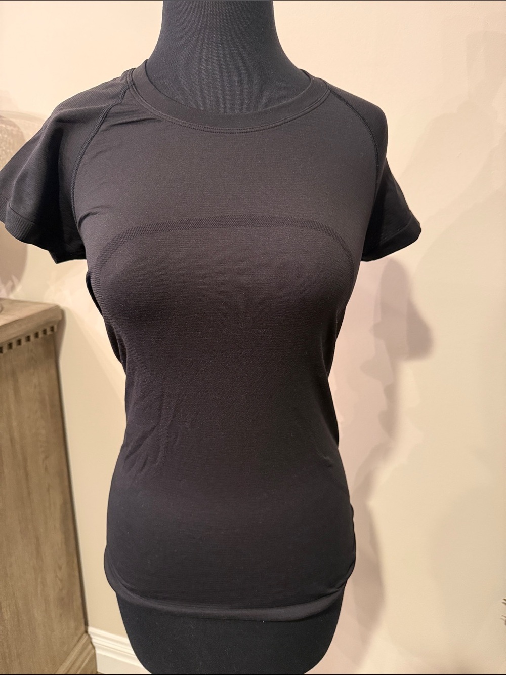 Lululemon Black Women's Crew Neck Performance Tee